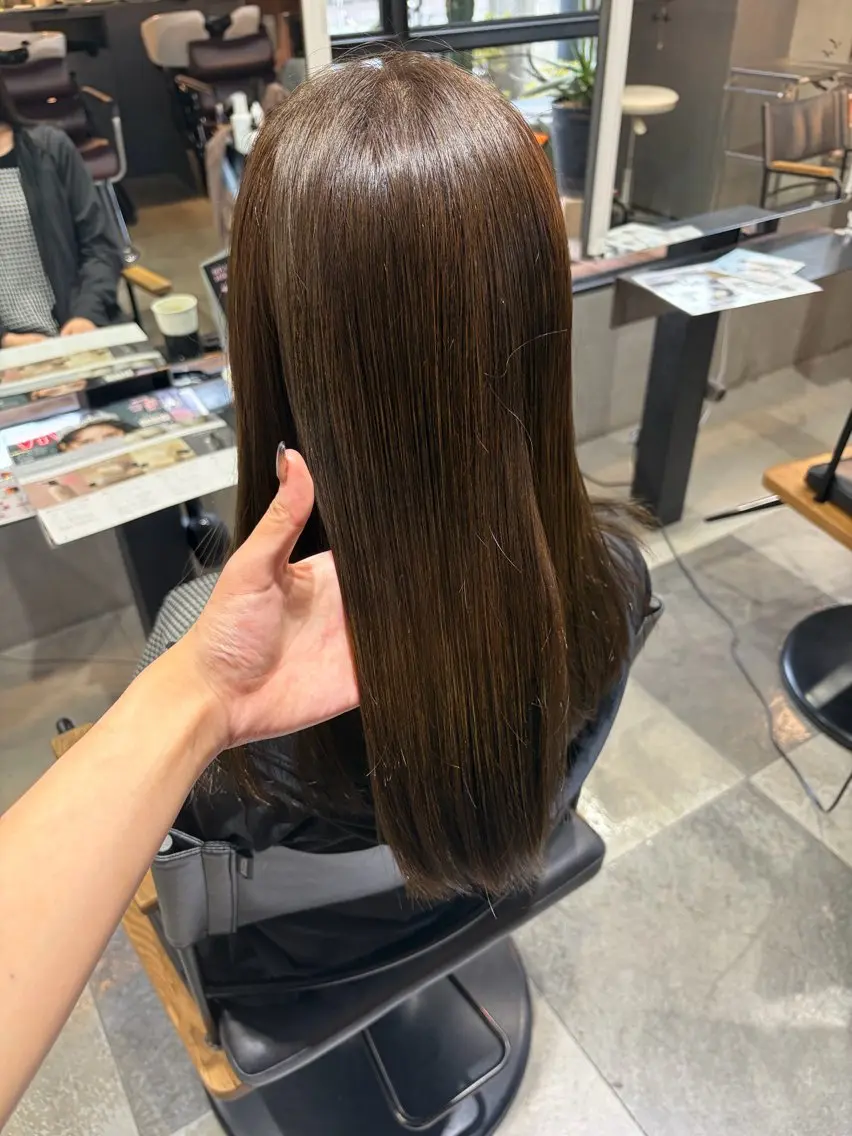 カラー wakaba 透明感カラーのヘアスタイル