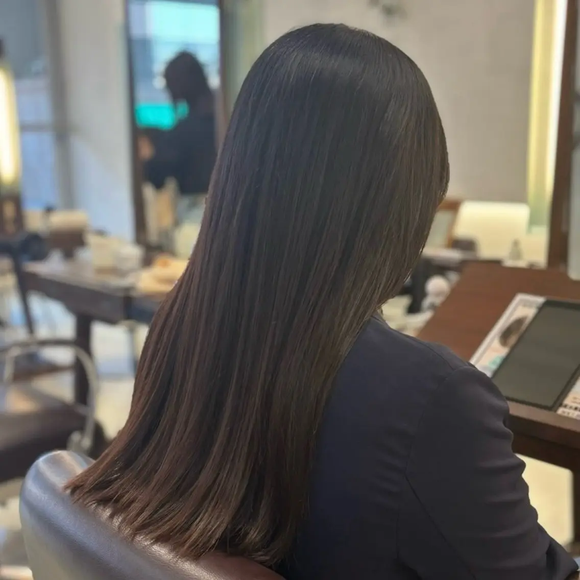 カラー ヘアカラー 塚原 怜音のヘアスタイル