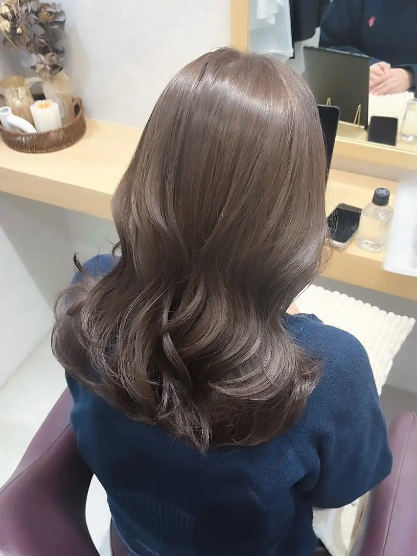 セミロング カラー ヘアカラー トリートメント 透明感カラー/韓国 レイヤーmomokaのヘアスタイル