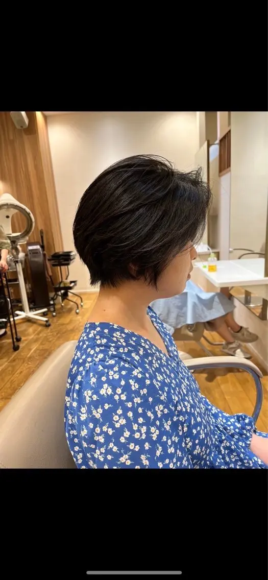 ミディアム カラー ヘアアレンジ 石川 幸呼のヘアスタイル