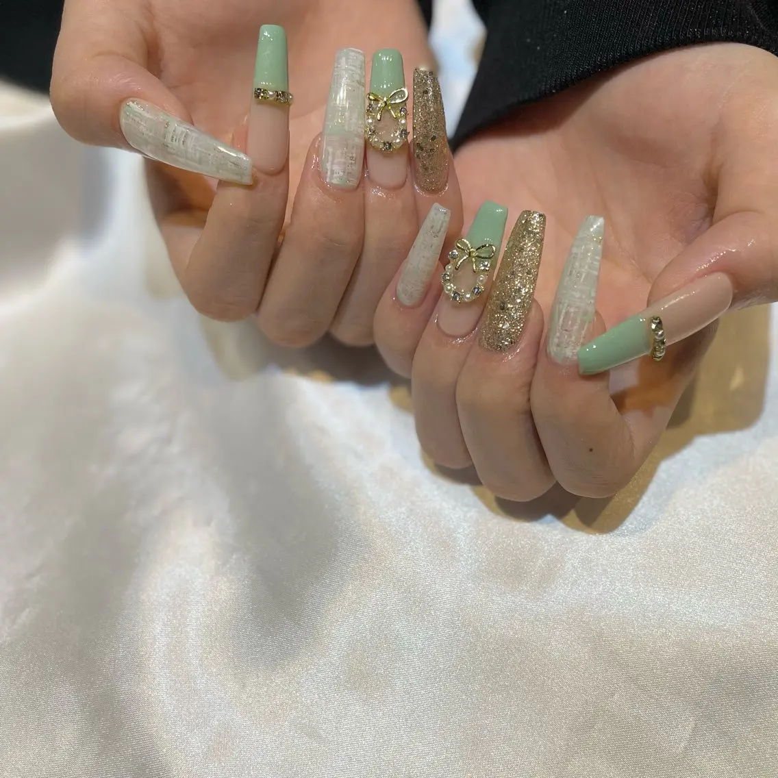 ネイル ハンドネイル 糀屋 彩奈のネイルデザイン