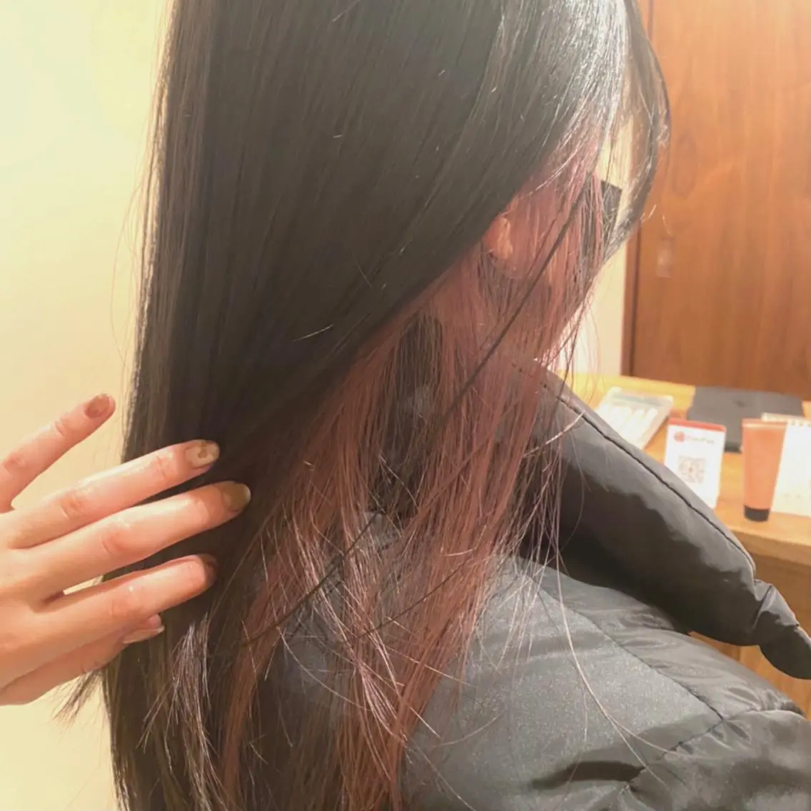 セミロング パープルカラー 田中 恭子のヘアスタイル