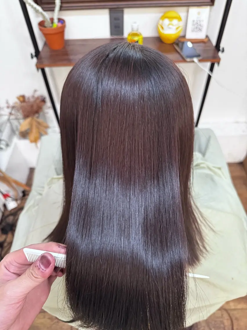 ミディアム カラー カット ヘアカラー 縮毛矯正 トリートメント 椎葉 祐也のヘアスタイル
