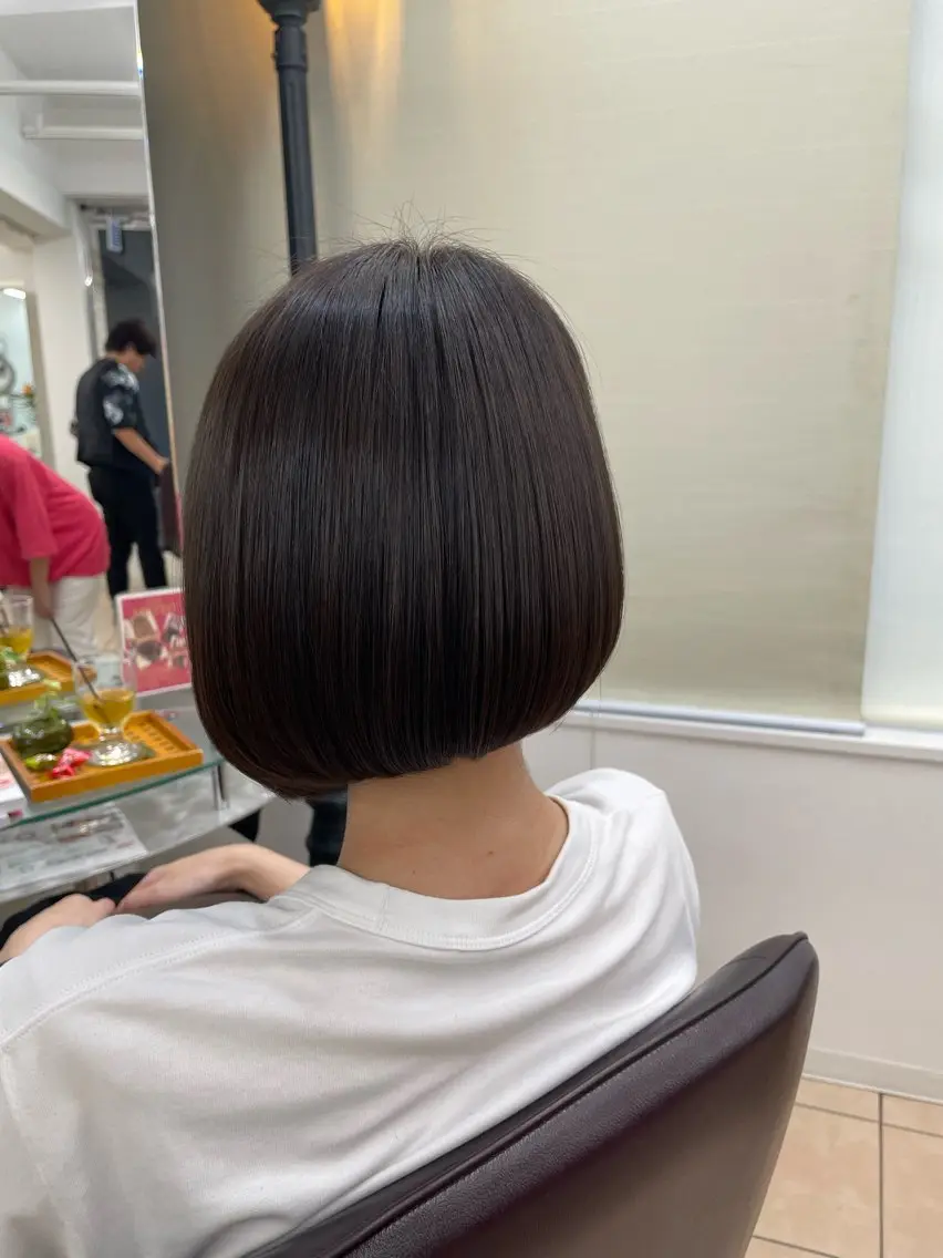 ショート カラー ボブ カット ヘアカラー トリートメント 宗村 嘉哉のヘアスタイル