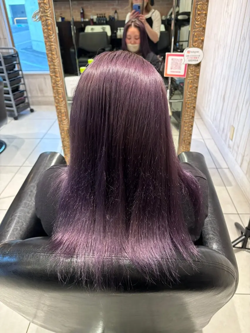 セミロング 鶴谷 麻衣のヘアスタイル