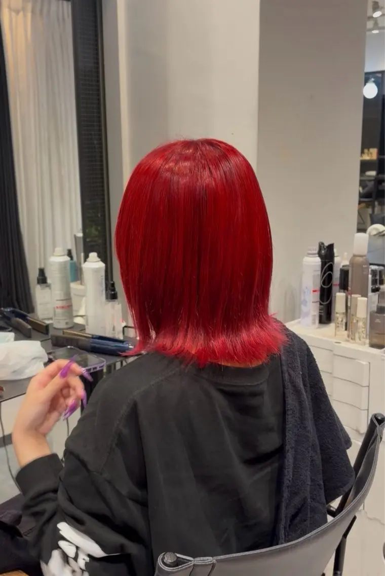 ショート カラー ブリーチ ヘアカラー 暖色/レッドカラー ボブパーマ🌀アヤカのヘアスタイル