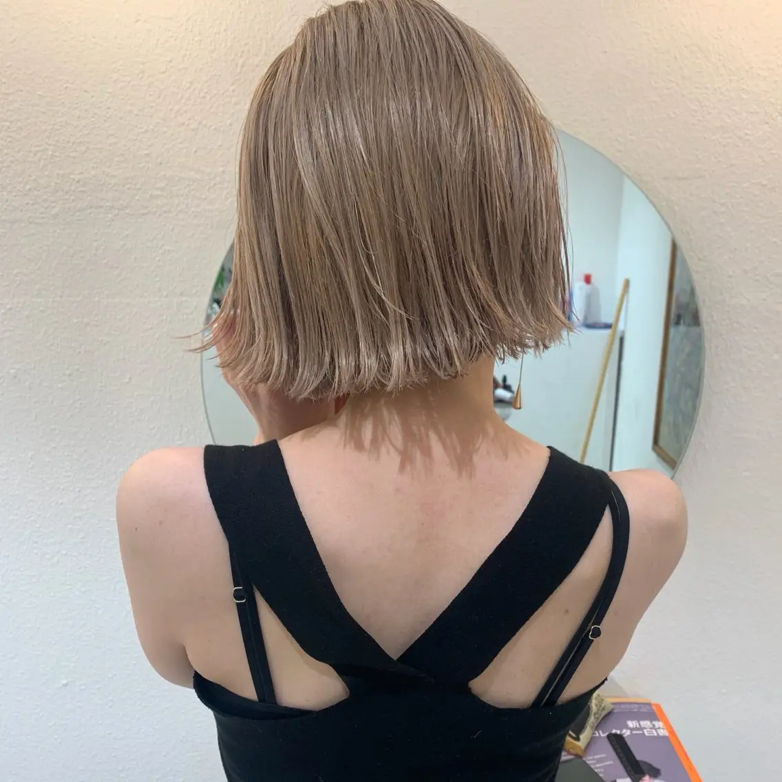 ミディアム カラー 升方 楓のヘアスタイル