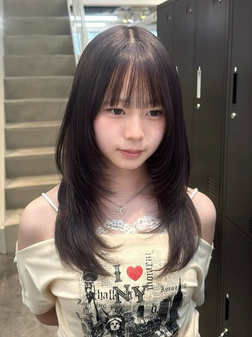 ロング カラー グレージュ ラベンダーカラー ラベンダーグレージュ ラベンダーグレー ハッシュカット ヘアカラー ブリーチ・ハイトーン 🪐✩serenaのヘアスタイル