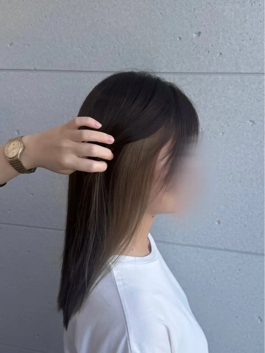 カラー アッシュ アッシュブラウン ブラウンカラー グレージュ インナーカラー カット ヘアカラー トリートメント 山口 玖瑠美のヘアスタイル