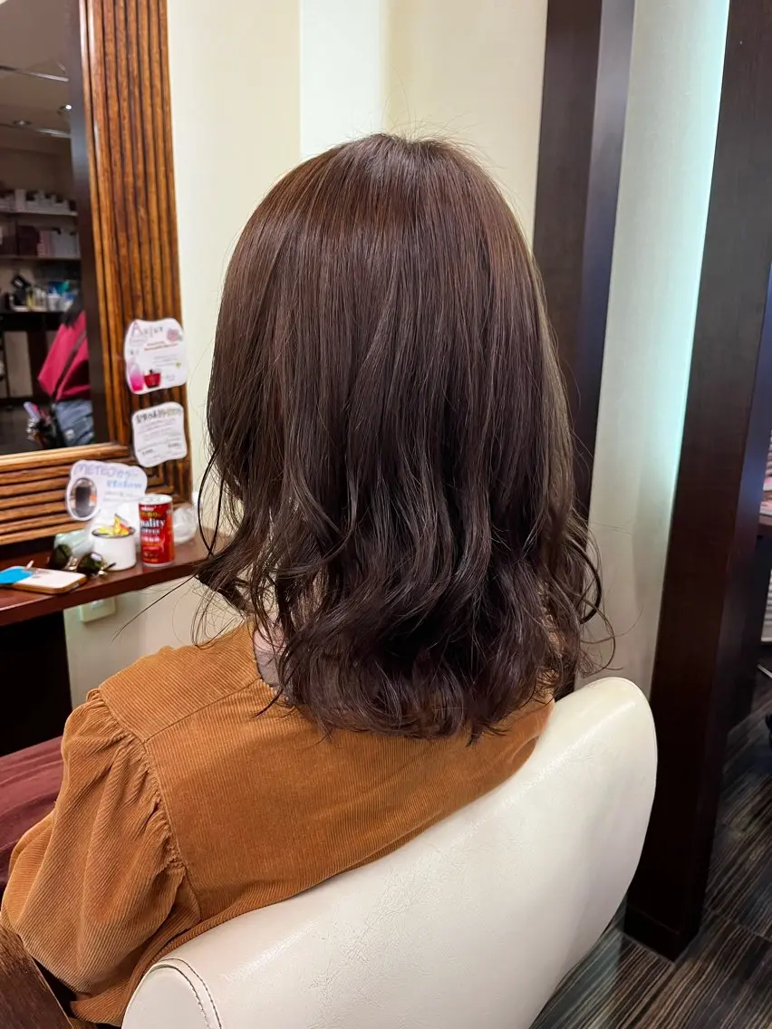 ミディアム カット ヘアカラー トリートメント 西形 梨瑚のヘアスタイル