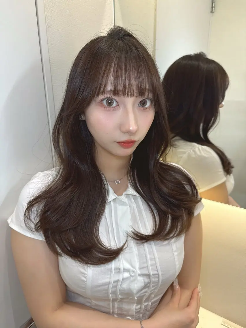 ロング カラー カット ヘアカラー トリートメント shion 透明感カラーのヘアスタイル