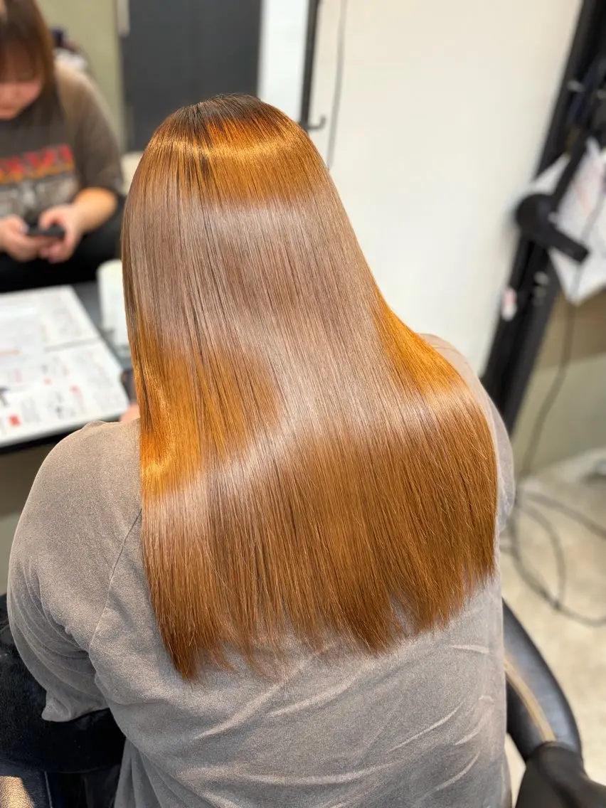 ロング 縮毛矯正 佐野 叶羽のヘアスタイル