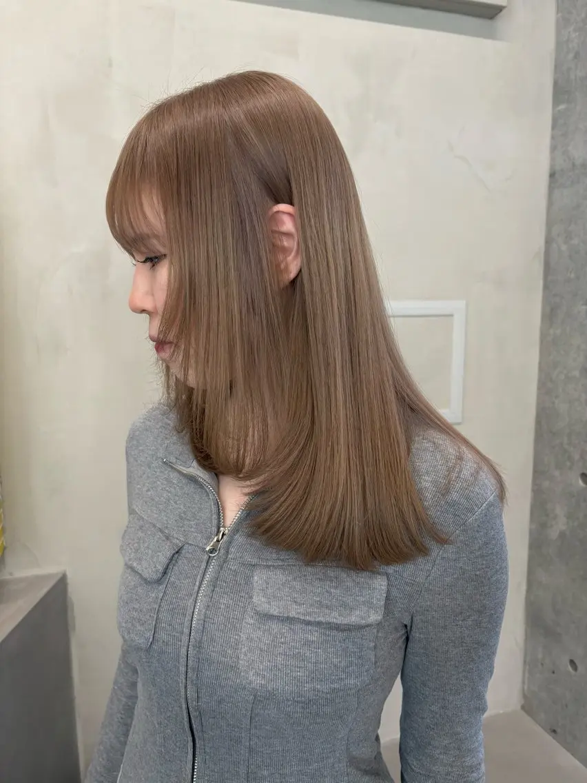 ロング カラー カット ヘアカラー トリートメント Saki/レイヤー/ 柔色カラー/顔まわりのヘアスタイル