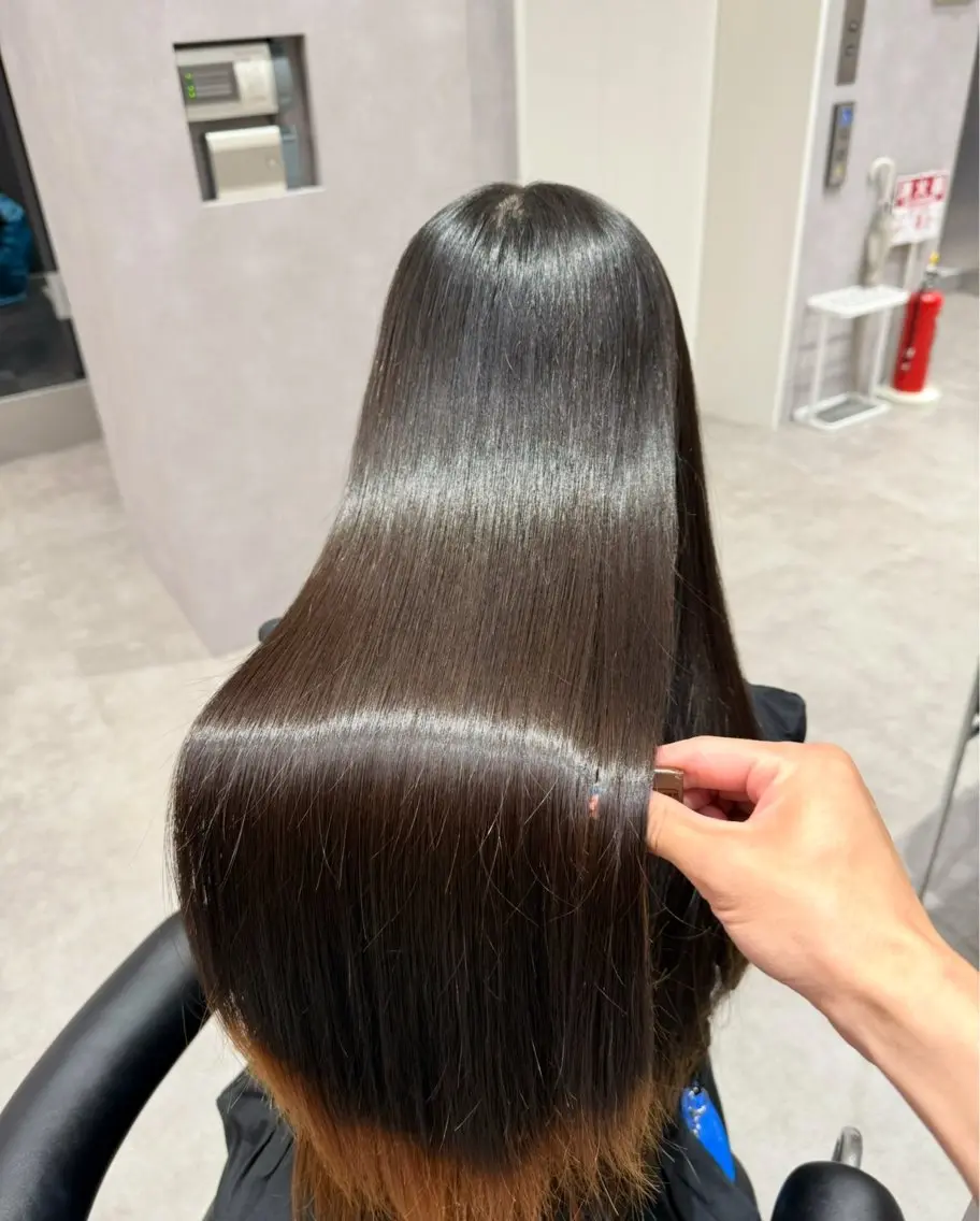 ロング カラー パーマ ヘアアレンジ 髪質改善 縮毛矯正 トリートメント ストレートパーマ 縮毛矯正 縮毛矯正/髪質改善/ ブリーチ毛/木元渓太のヘアスタイル