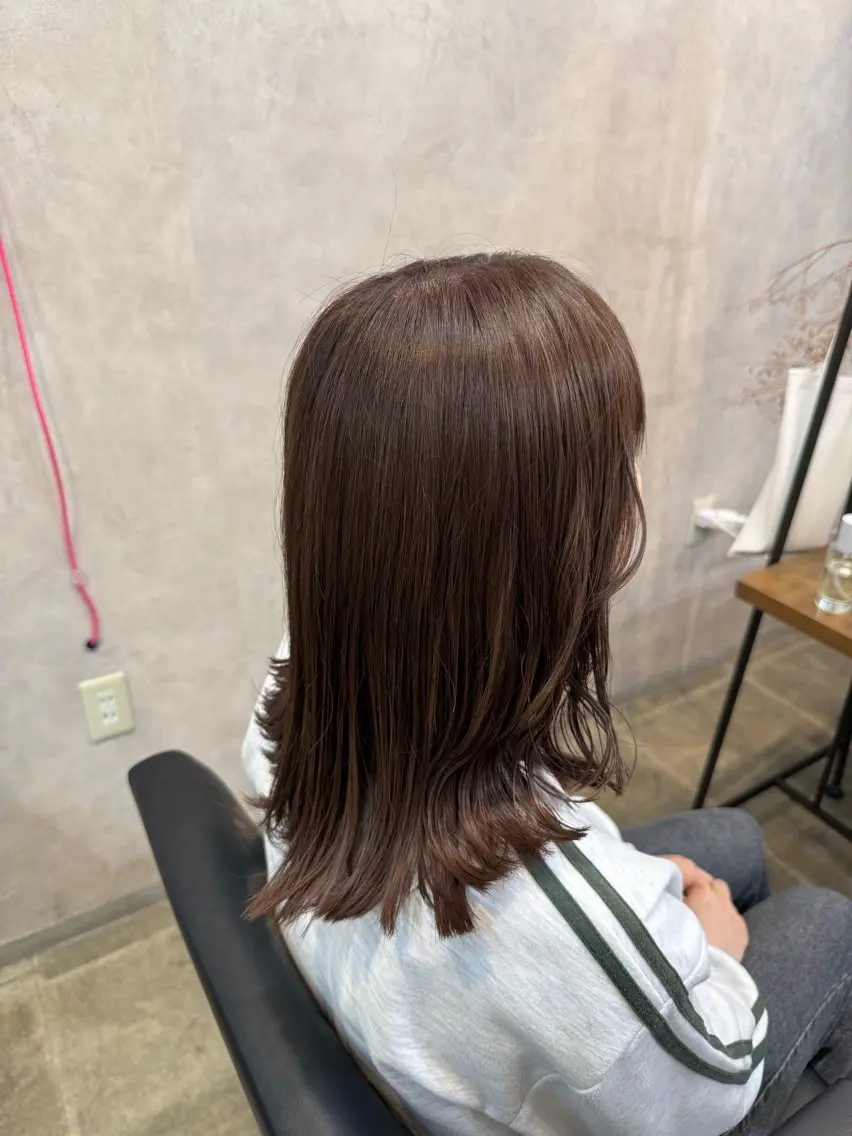 ミディアム カラー ベージュカラー ブリーチ ミルクティーベージュ ピンクカラー カット ヘアカラー maco /カラー・縮毛矯正のヘアスタイル