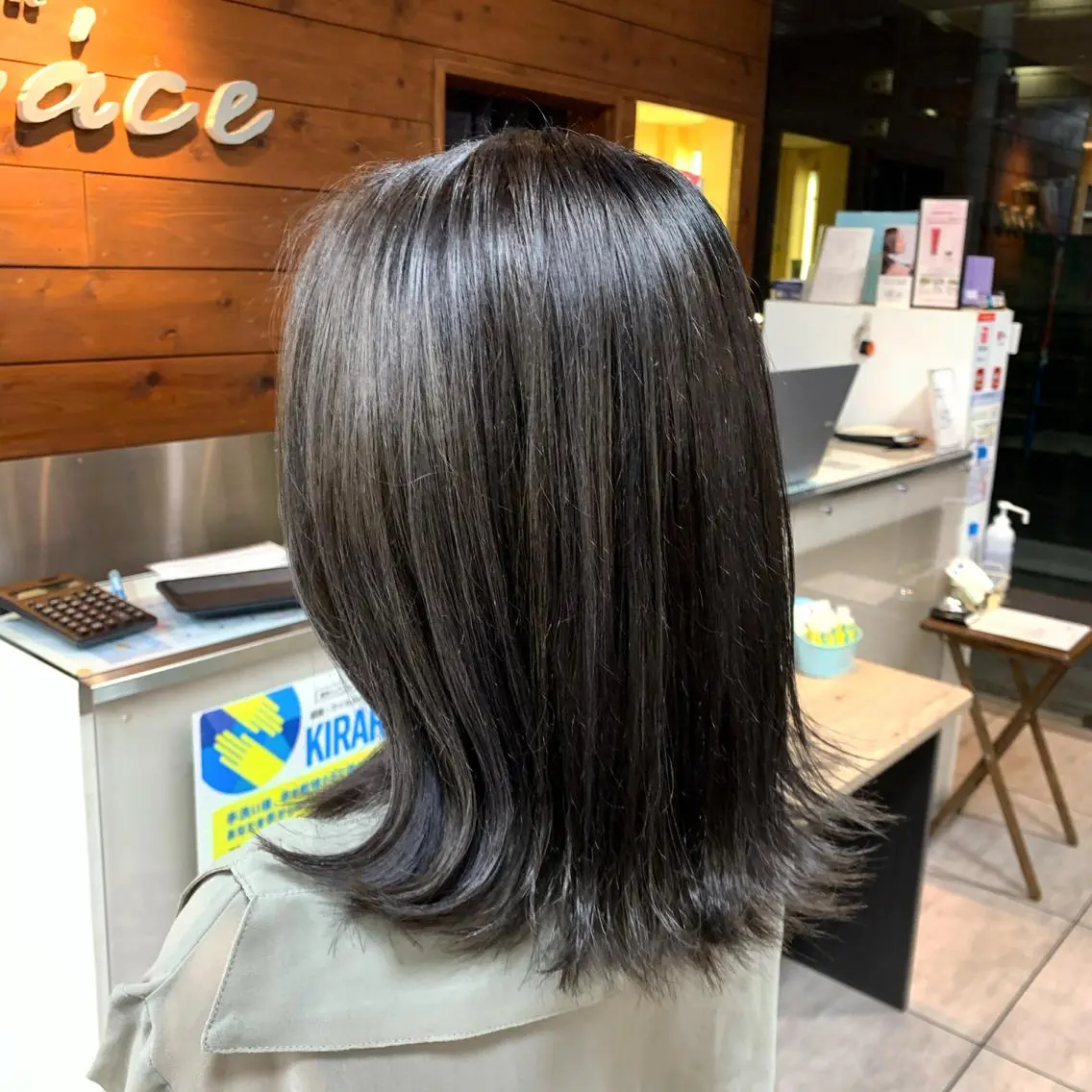 [2.3回目のご来店の方限定30%OFF]  カット＋カラーの写真