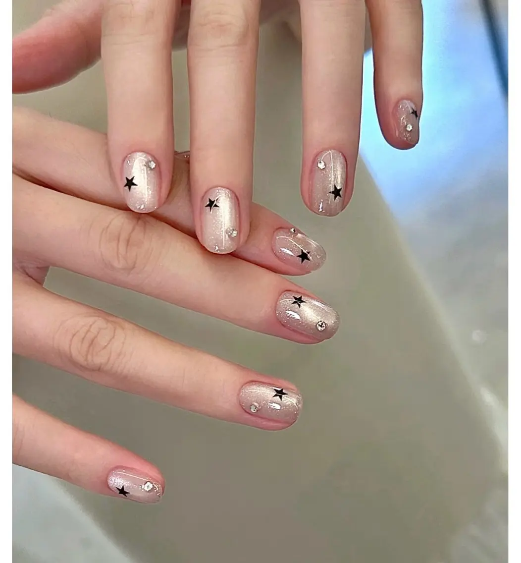 ネイル ハンドネイル H3 Nail Miniのネイルデザイン