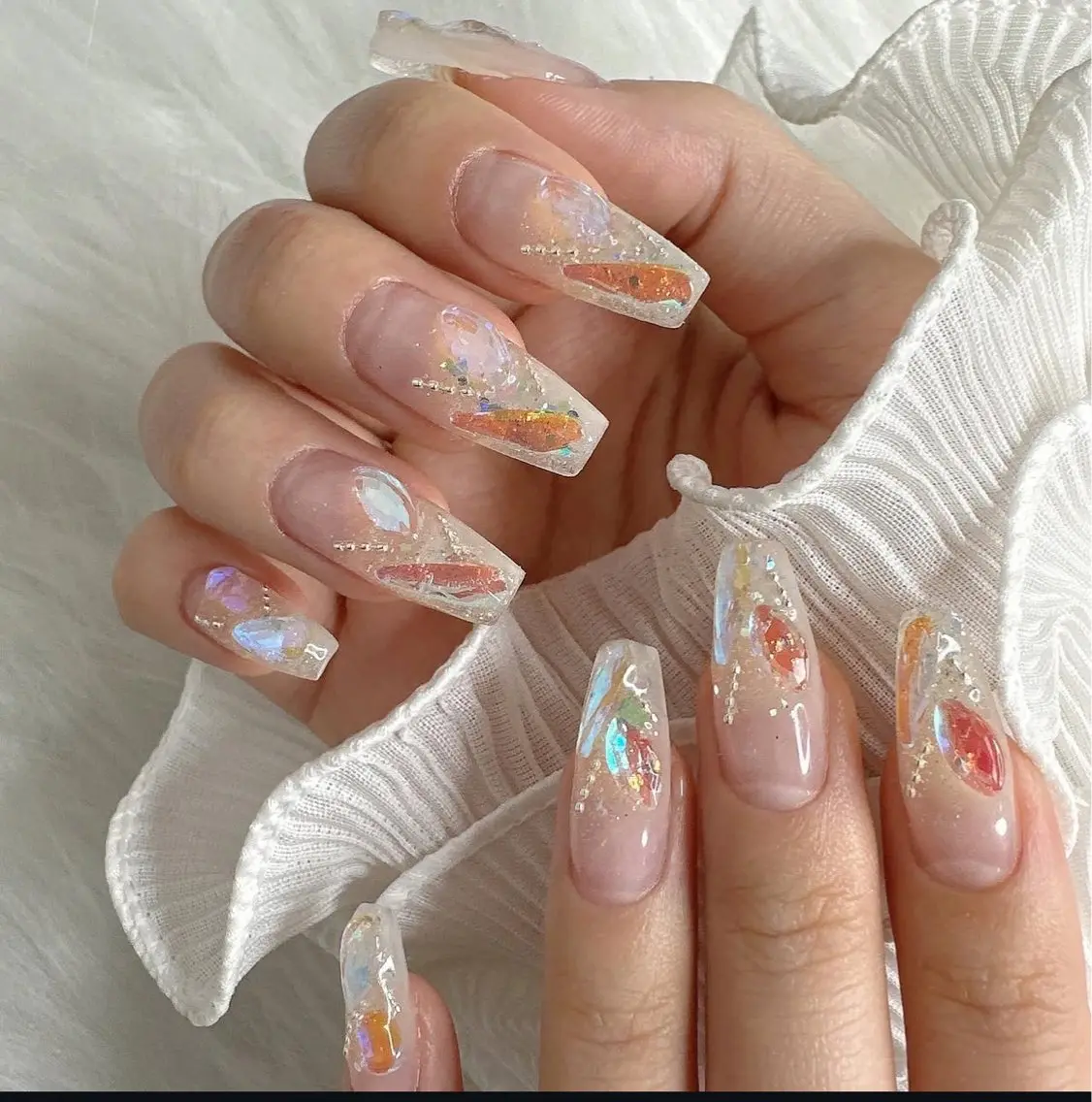 ネイル オーロラネイル フレンチネイル ジェルネイル ハロウィン キラキラネイル H.baby Nail Salonのネイルデザイン