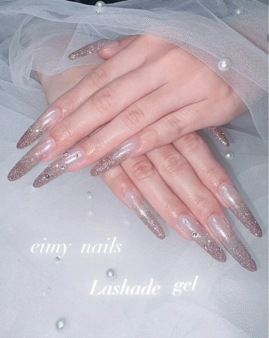 ネイル ブラウン フラッシュネイル グラデーション ラメ(グリッター) ラメグラデーション ハンドネイル eimy nails♡のネイルデザイン