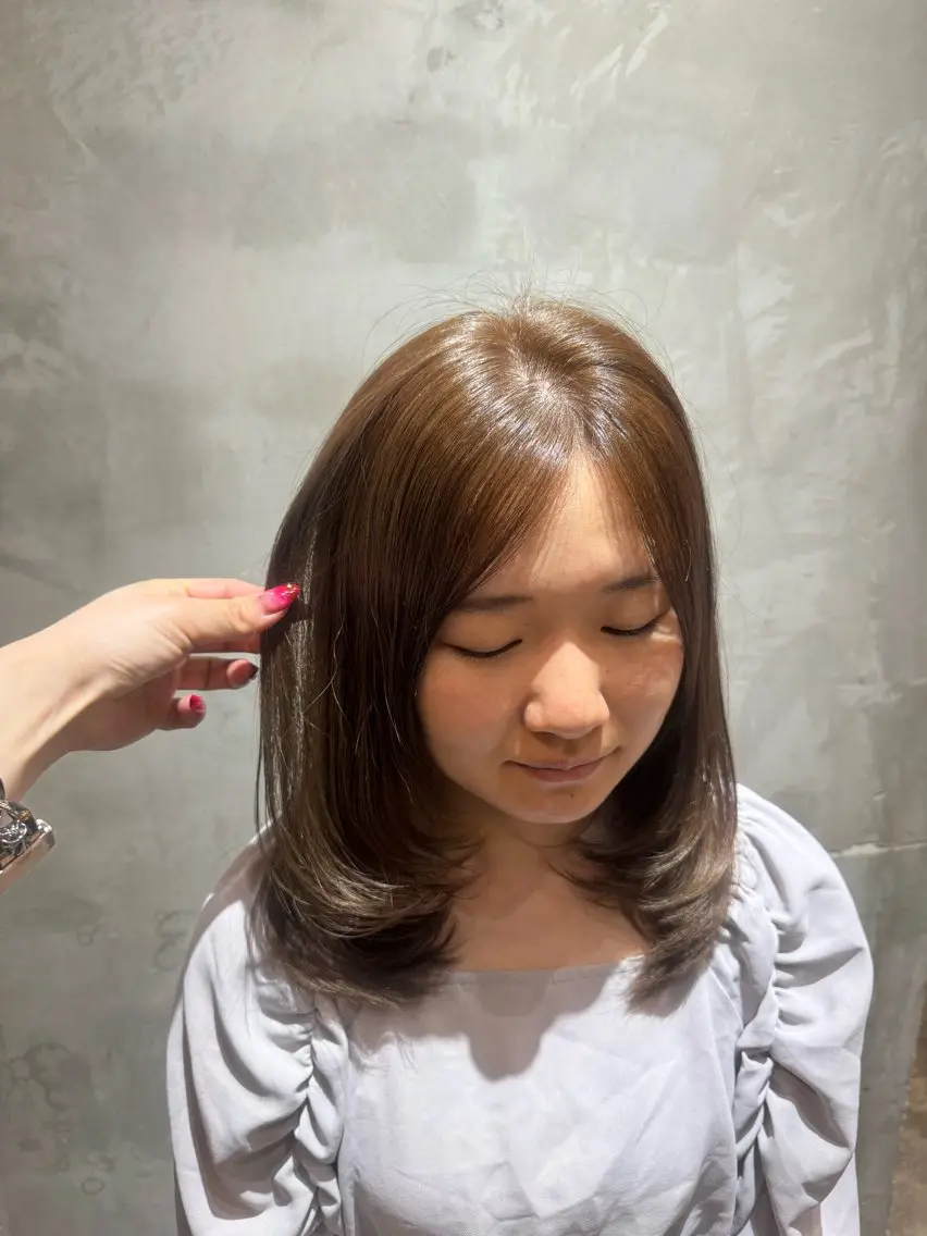 セミロング カラー カット ヘアカラー 渋谷/切りっぱなし レイヤー/ブリーチのヘアスタイル