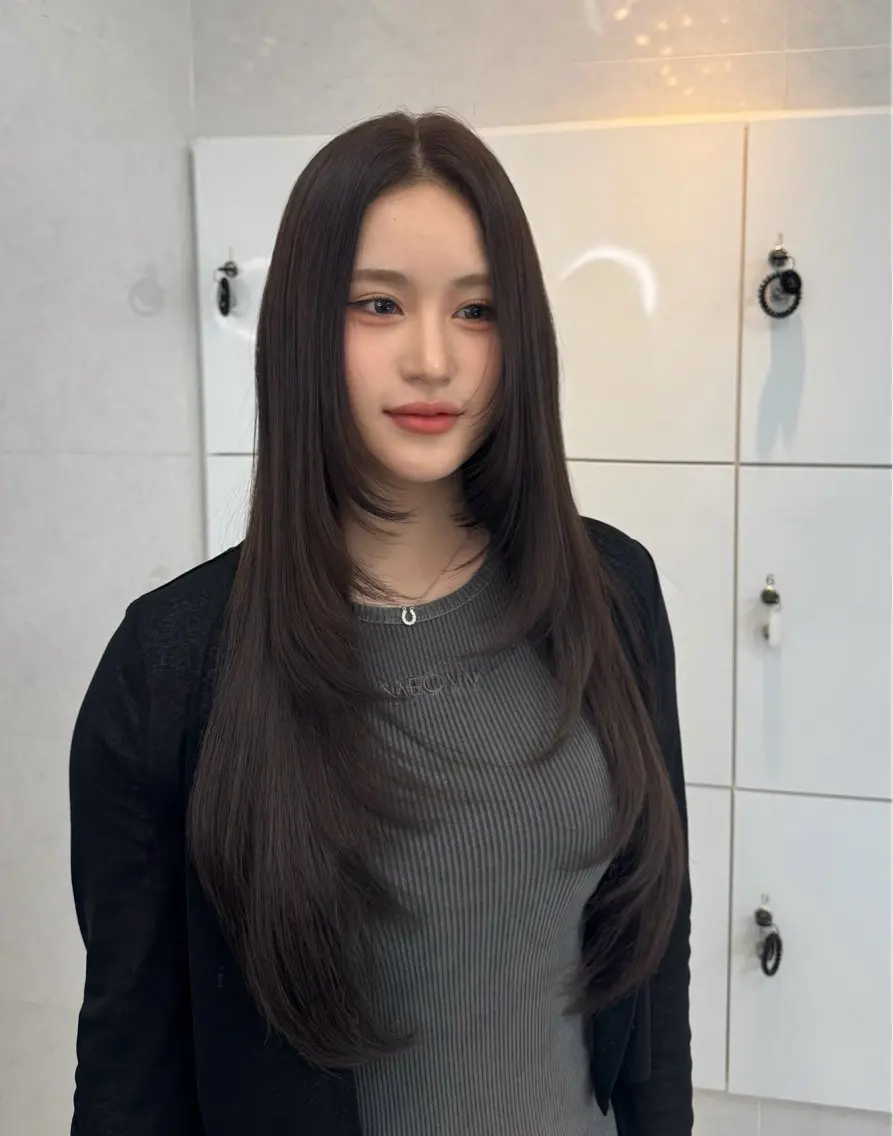 ロング カット ヘアカラー 【ALEAP】 coconaのヘアスタイル