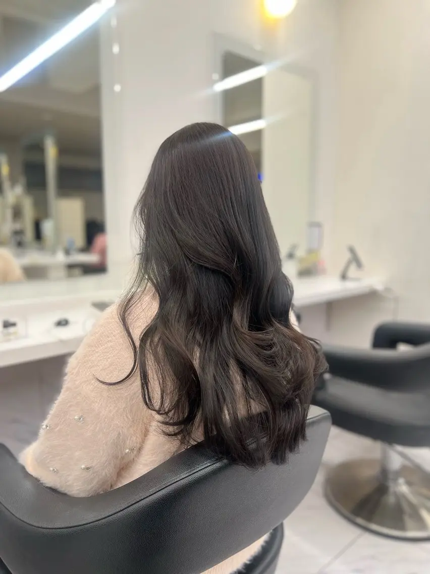 ロング カラー ヘアアレンジ カット ヘアカラー トリートメント ヘッドスパ ヘアセット 💍透明感×韓流ハイ トーン💍RYUTAのヘアスタイル
