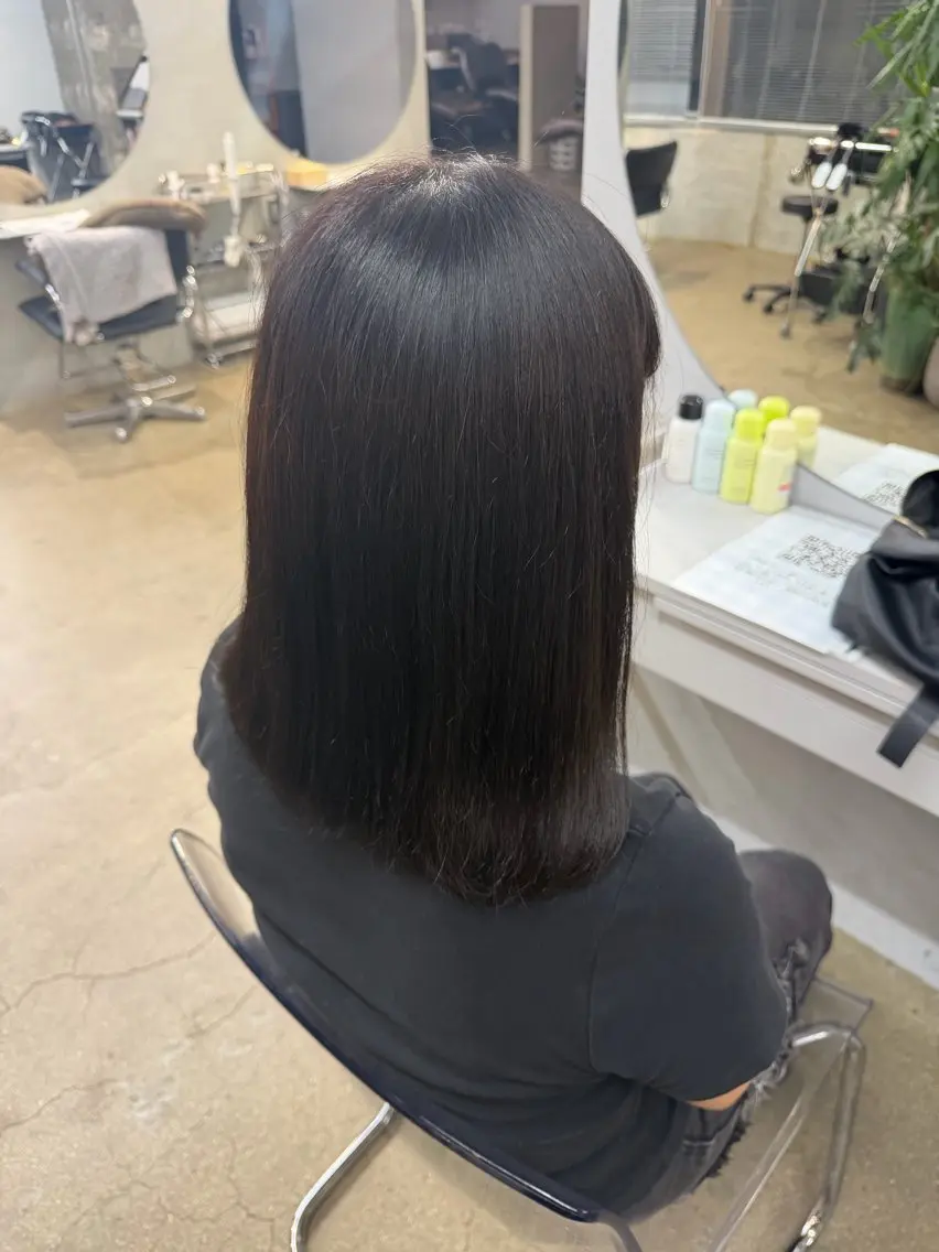 ミディアム カラー ヘアカラー ハタオカ サキのヘアスタイル