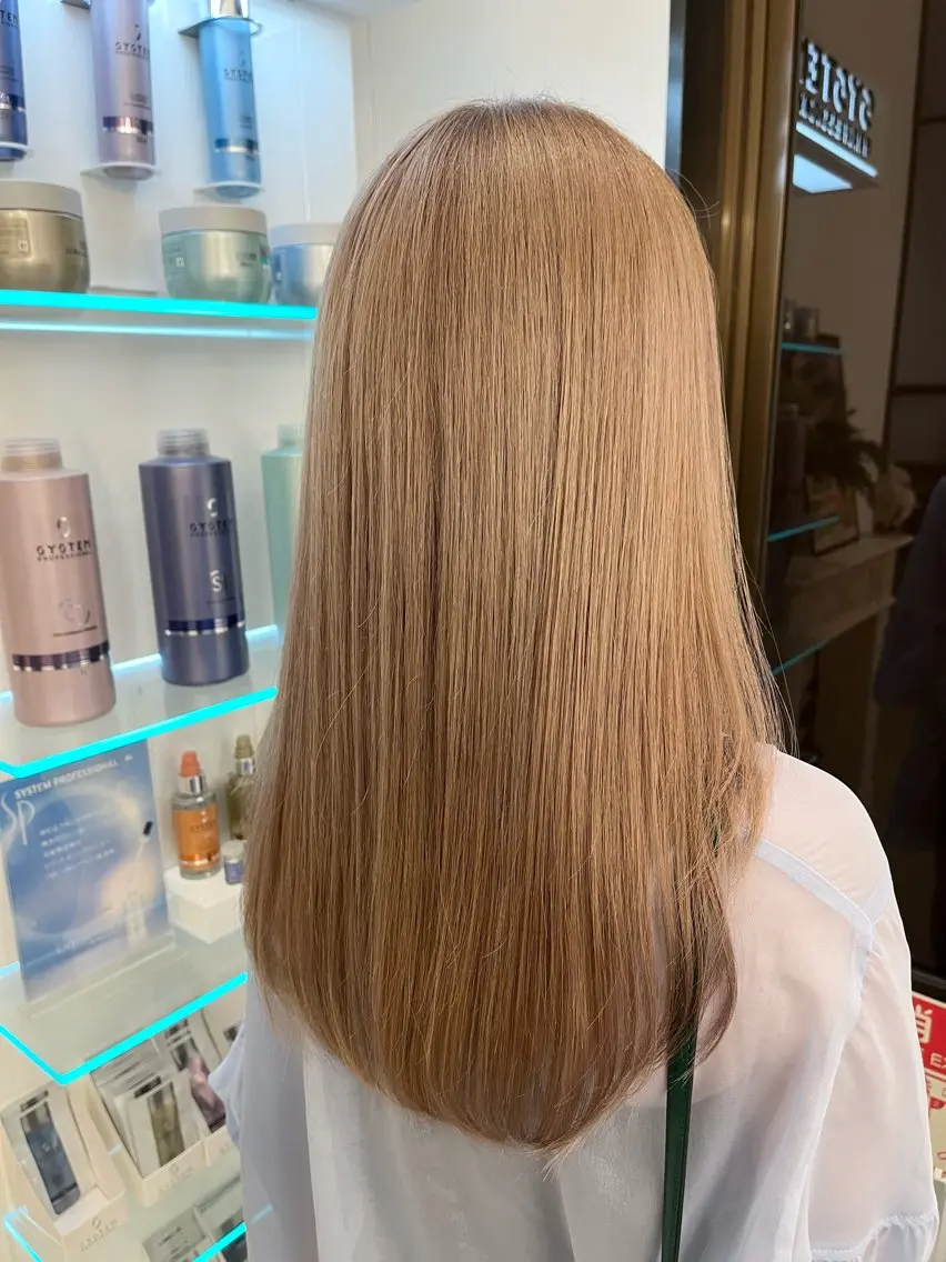 セミロング カラー 赤み消しカラー 🩵かりんのヘアスタイル