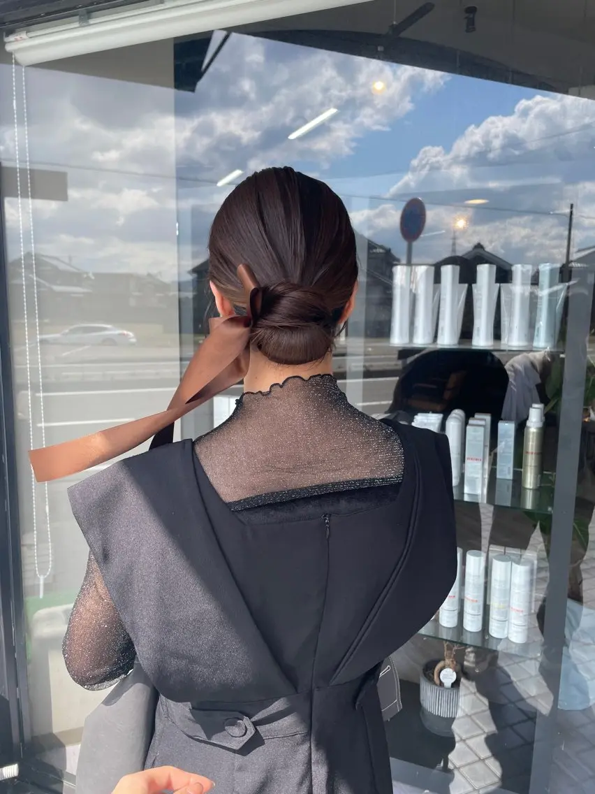 ミディアム ヘアアレンジ マキノ キョウカのヘアスタイル