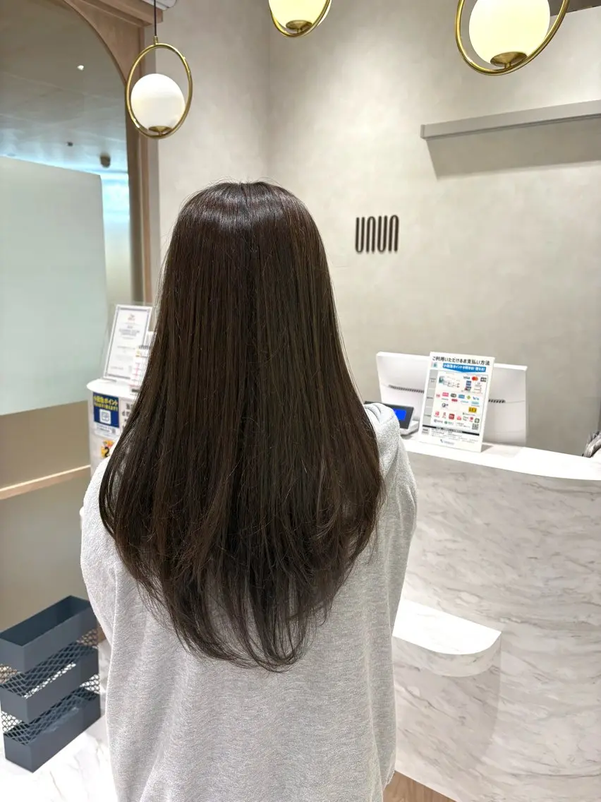 ロング カラー カット ヘアカラー レディース募集中🎀 陸 愛夏のヘアスタイル