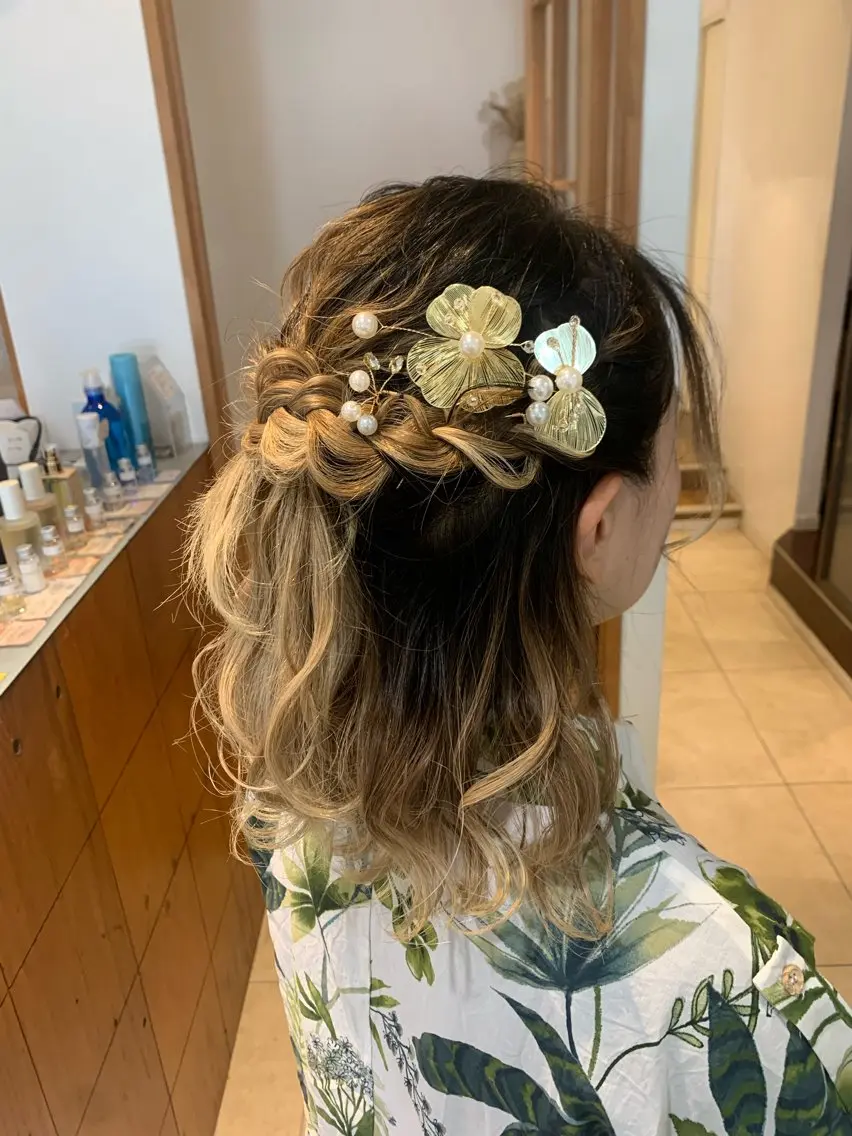 ヘアアレンジ ハーフアップ ヘアセット 庄司 沙羅のヘアスタイル