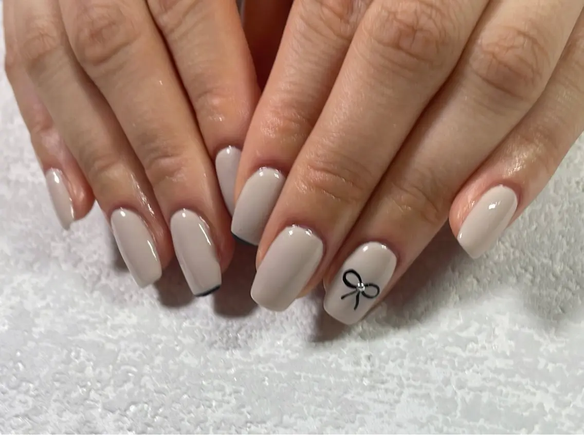 ネイル オーロラネイル フットネイル フレンチネイル ジェルネイル 韓国ネイル ハンドネイル kiki nail &brow二子玉川のネイルデザイン