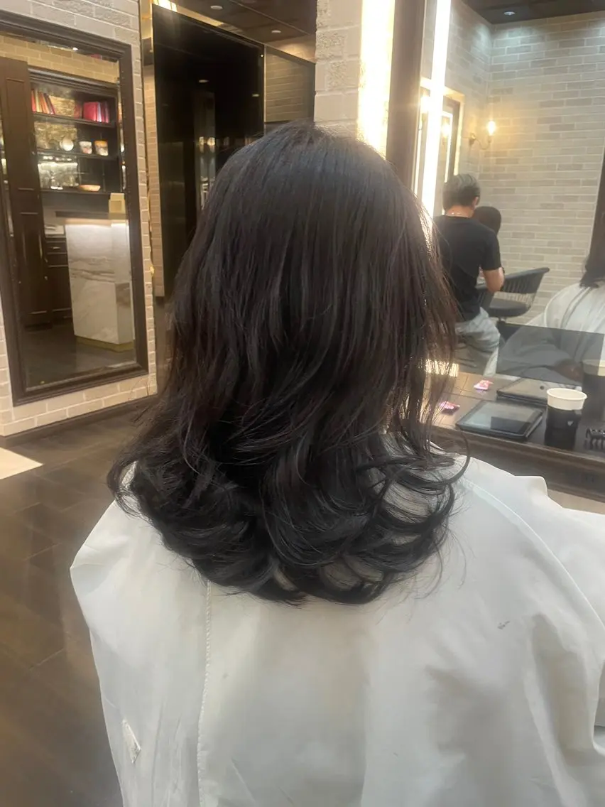 ミディアム ヘンリエッタ自由ヶ丘 けんとのヘアスタイル