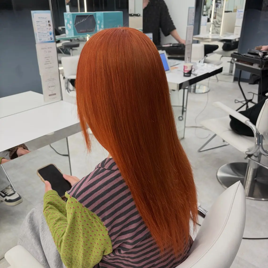 ロング ヘアカラー トリートメント 🪽透明感カラー/ 𝗬𝗨𝗜🩵のヘアスタイル