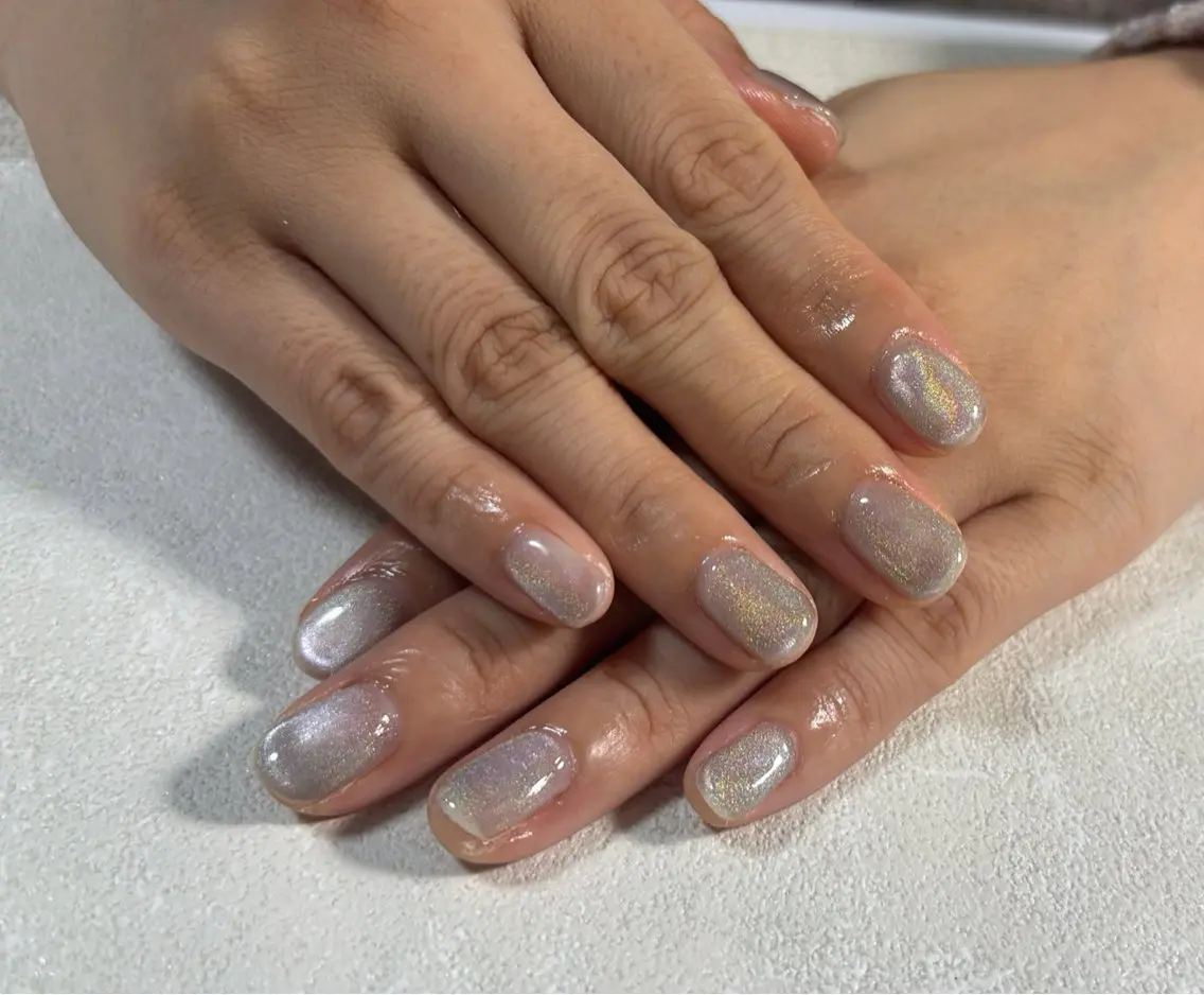 ネイル オーロラネイル ブルー フットネイル フレンチネイル ジェルネイル ハンドネイル kiki nail たまプラーザのネイルデザイン