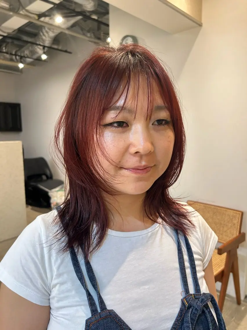 カラー 具志 優林亜のヘアスタイル
