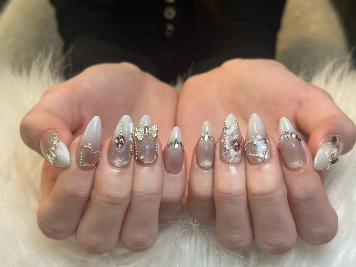 ネイル アニマル柄 ブラウン フットネイル フレンチネイル 韓国ネイル ハンドネイル Lisa Nail Salonのネイルデザイン