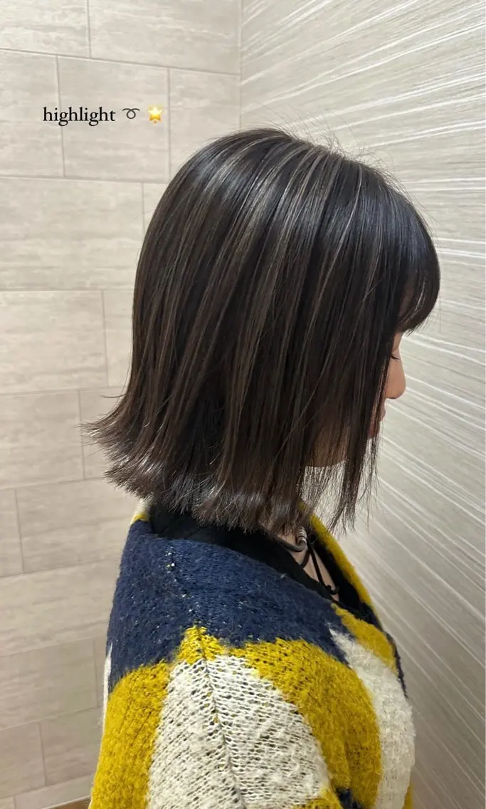 ミディアム カラー 透明感カラー ハイライトカラー ハイライト カット ヘアカラー tokute よしかわなお🍒のヘアスタイル