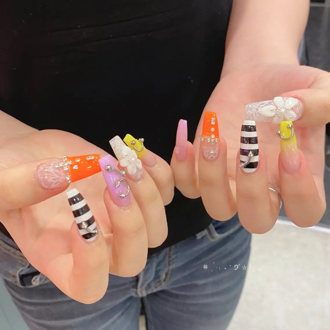 ネイル フラワーネイル ロングネイル ハンドネイル 🎀FLORANZ 🎀MIKAのネイルデザイン
