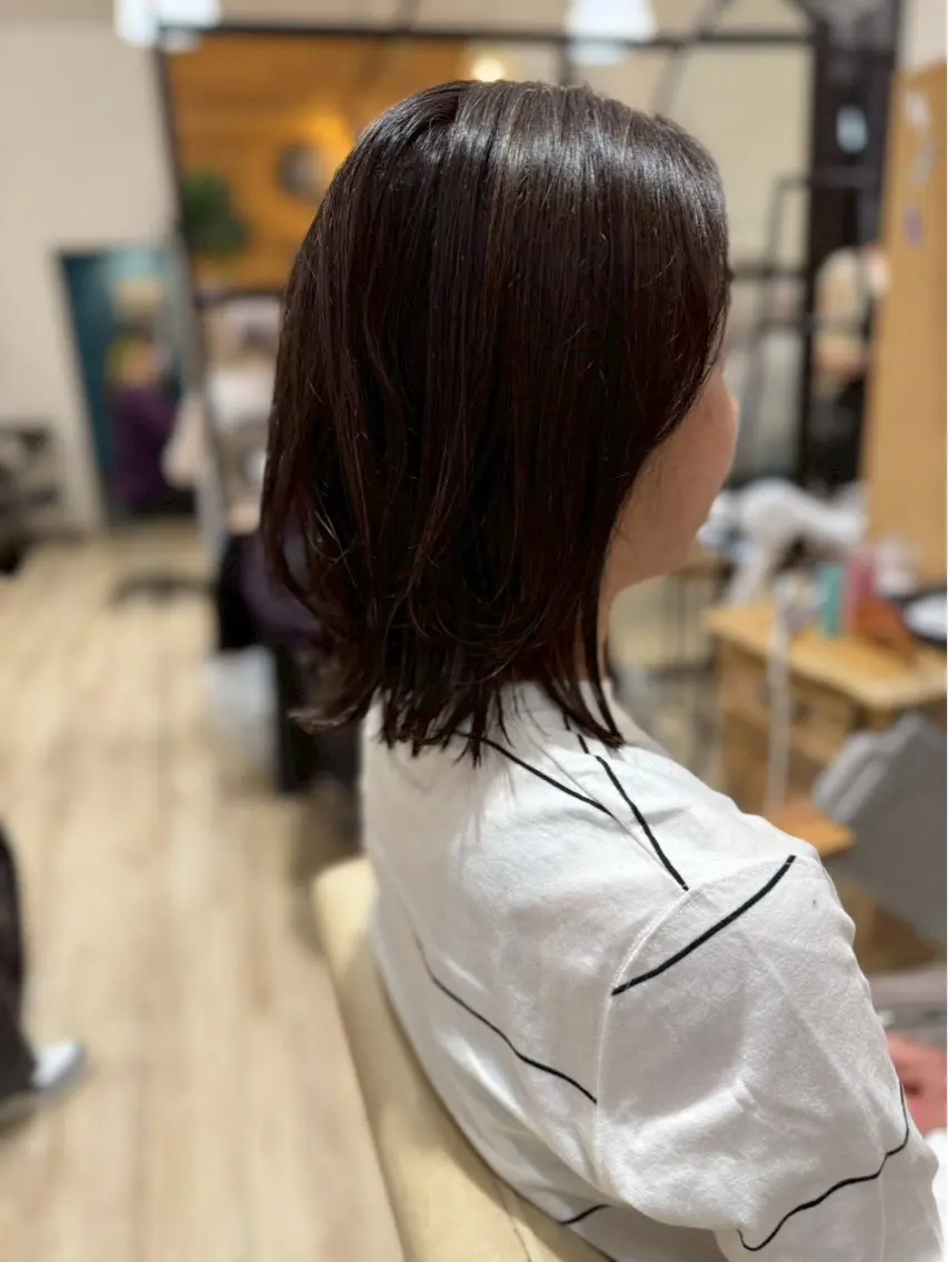 ミディアム ヘアカラー トリートメント ヘッドスパ 三輪 あおいのヘアスタイル