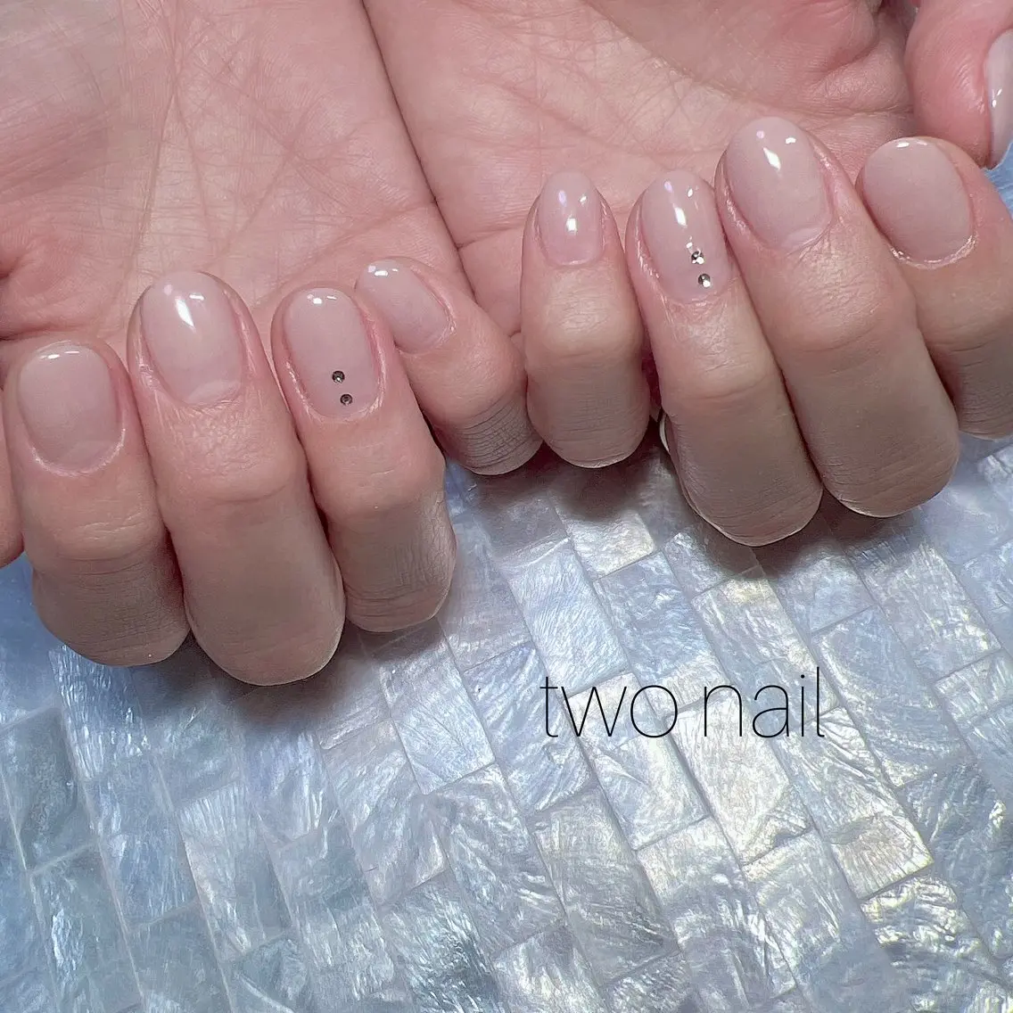 ネイル ネイルチップ ホワイト ハンドネイル two nailのネイルデザイン