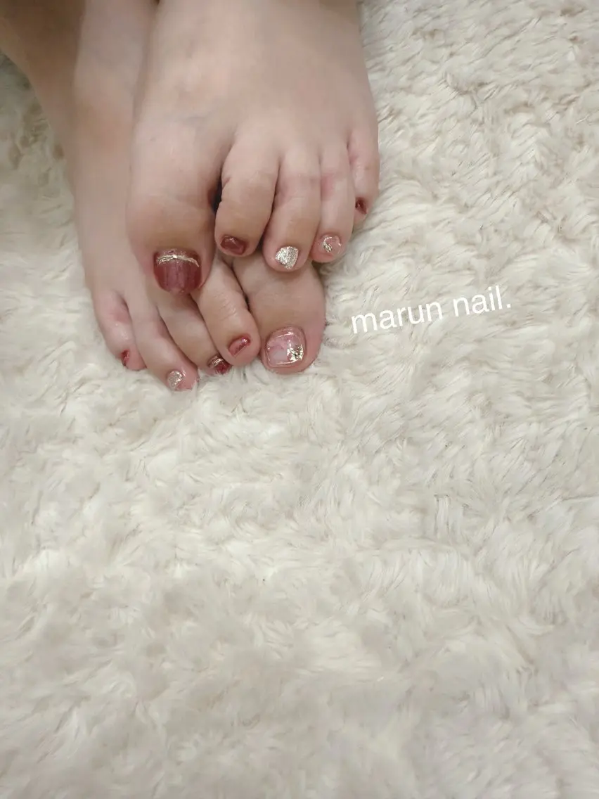 ネイル フットネイル marun._ megumi.のネイルデザイン
