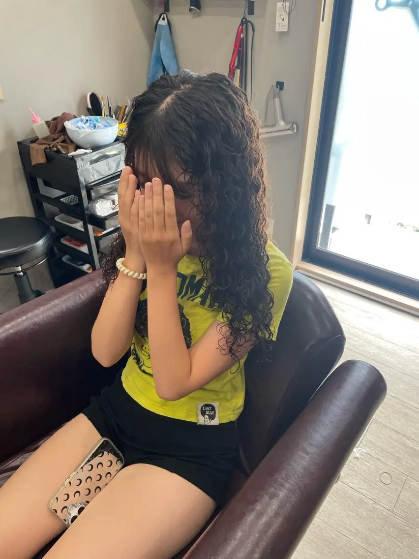 ロング パーマ Hair room Leaのヘアスタイル