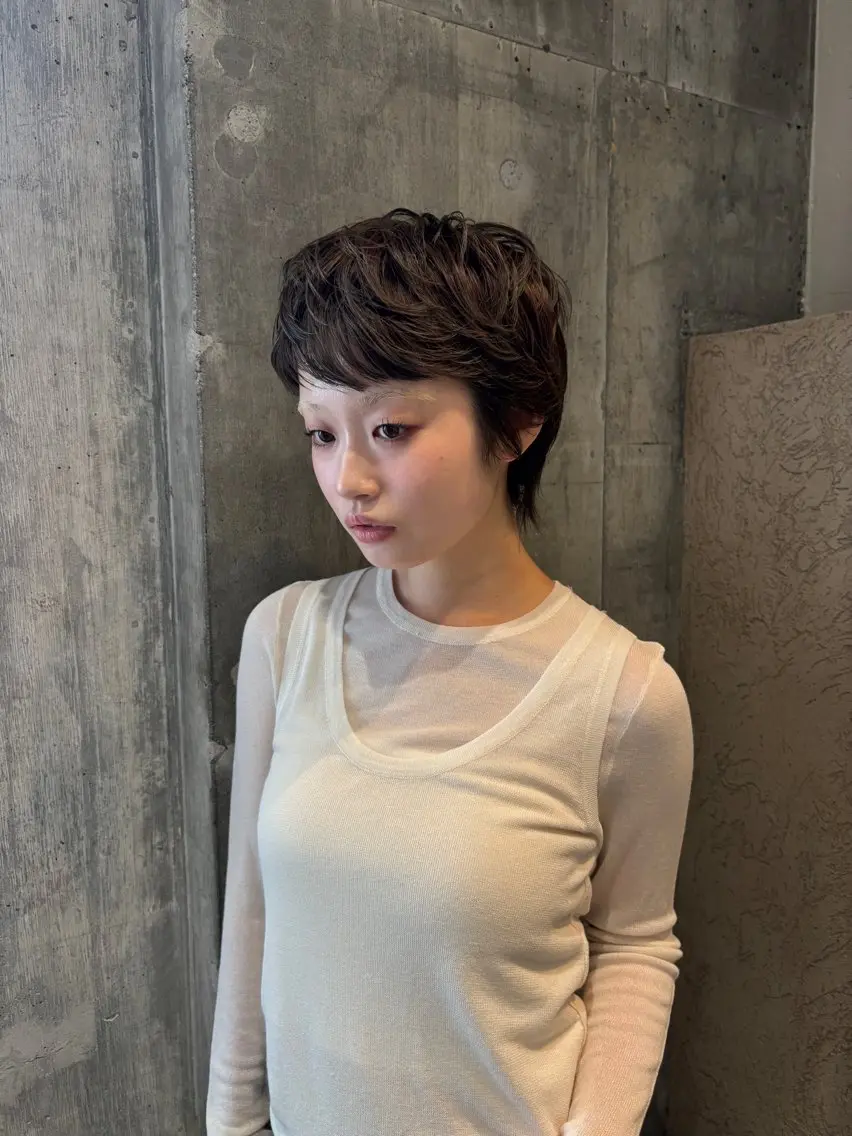 ショート パーマ 小野 愛花のヘアスタイル