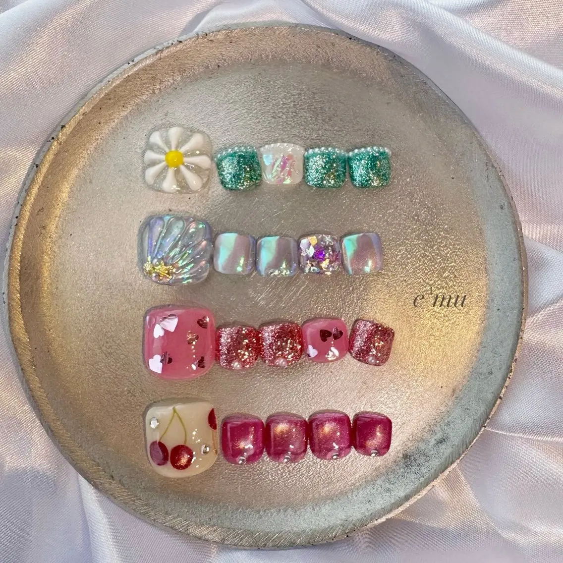 ネイル フットネイル フットネイル nail salon e'mu💐のネイルデザイン