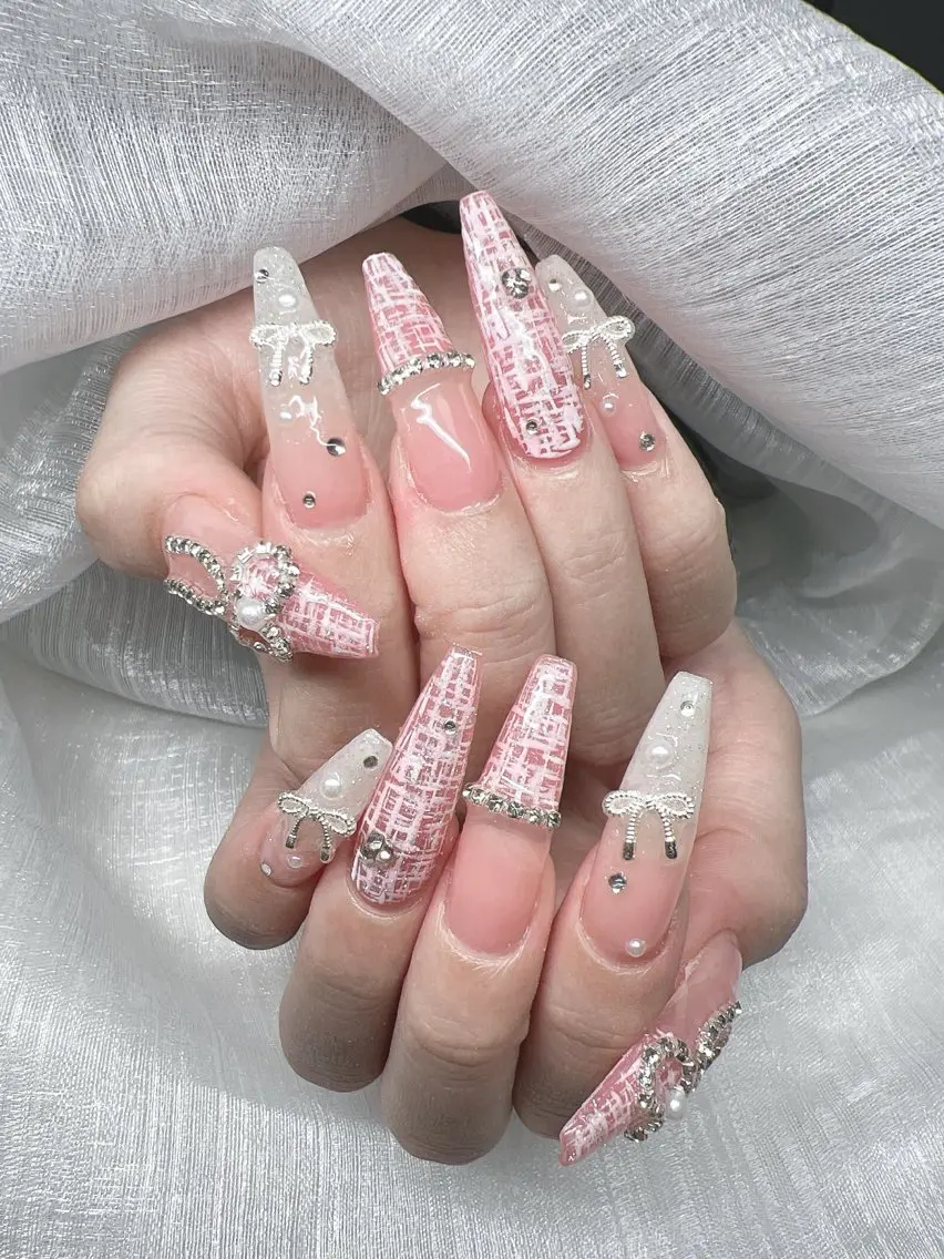 ネイル ハンドネイル Lee Nails チップ長さだし専門店のネイルデザイン