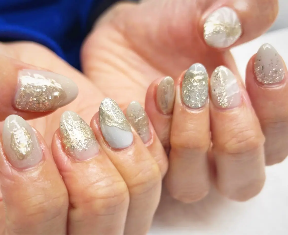 ネイル キラキラネイル ラメ(グリッター) ミラーネイル 持ち込み ニュアンスネイル RIONnail Yurikaのネイルデザイン