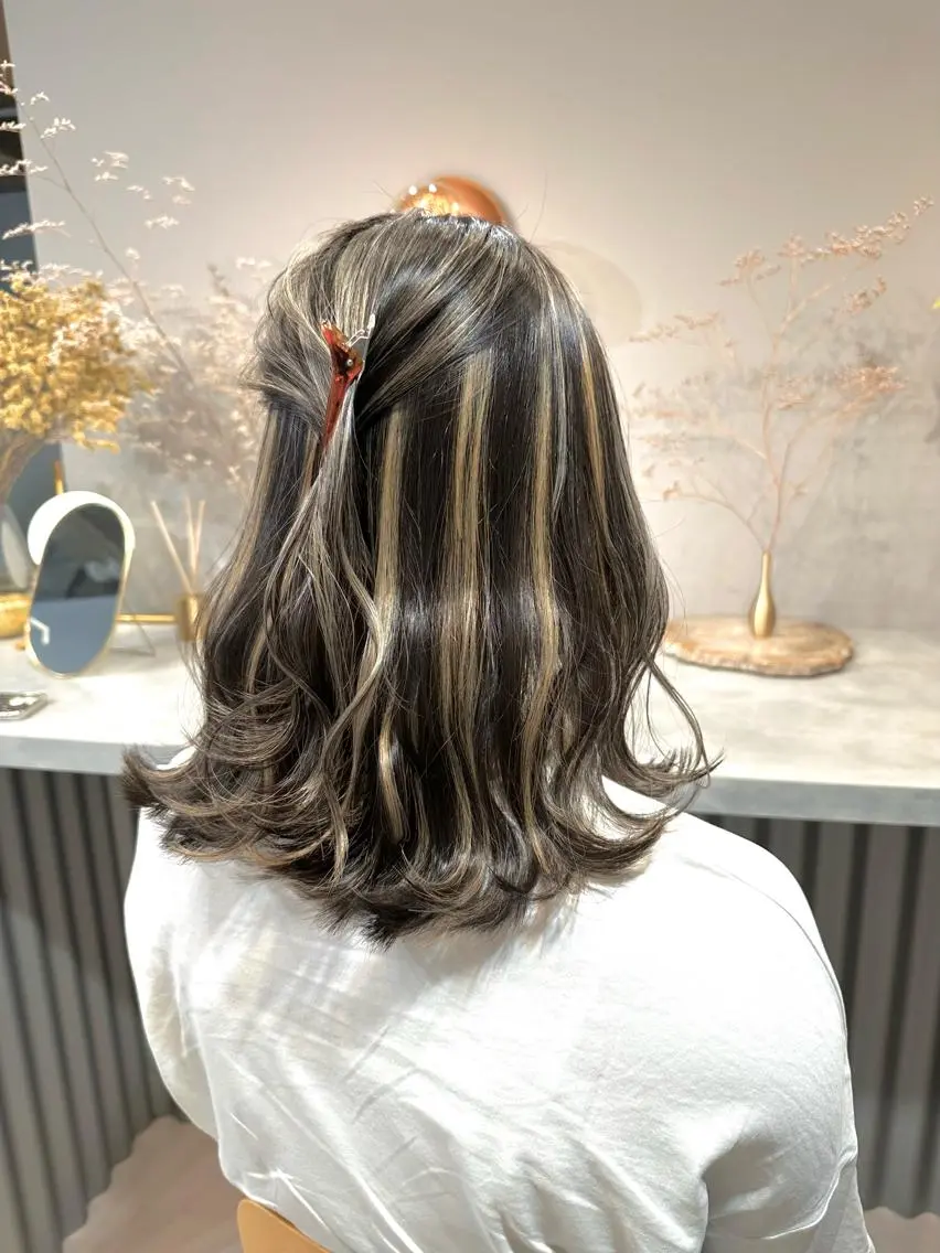 🌺コントラストハイライト(ハイライト+カラー)+艶トリートメント (メンズも可)の写真