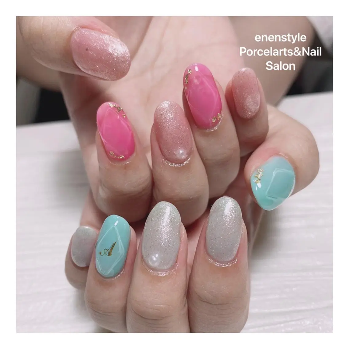 ミディアム ネイル ハンドネイル 🐾enen style 🐾のネイルデザイン