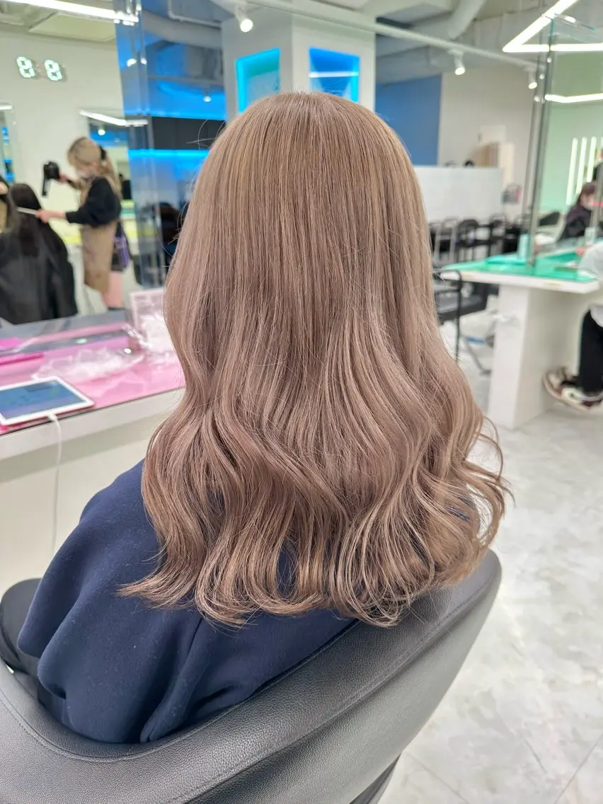 セミロング カラー ♡ダブルカラー特化♡ miyuのヘアスタイル